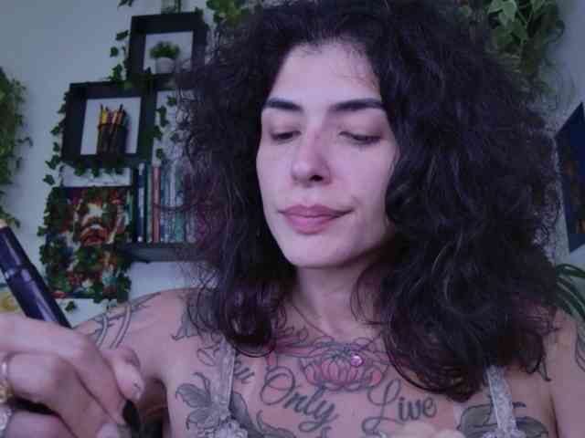 Modelo: TaliMajesty