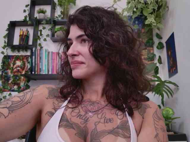 talimajesty webcam