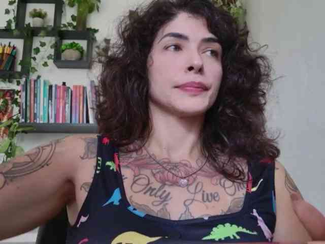 Modelo: TaliMajesty