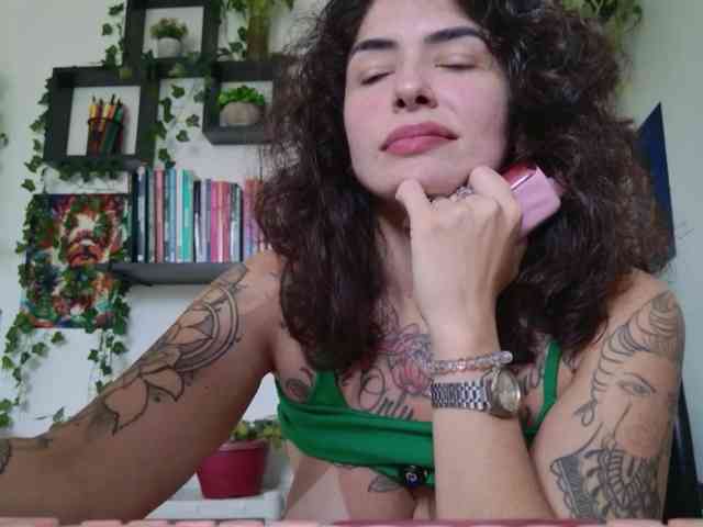 Modelo: TaliMajesty