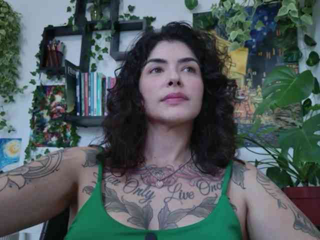 Modelo: TaliMajesty