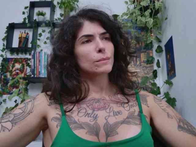 Modelo: TaliMajesty