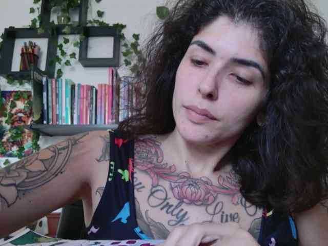 Modelo: TaliMajesty