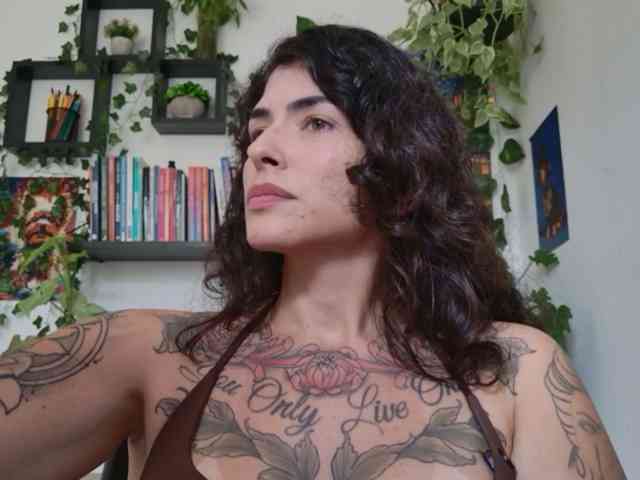 Modelo: TaliMajesty