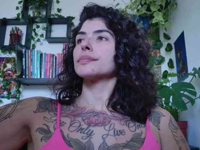 Modelo: TaliMajesty