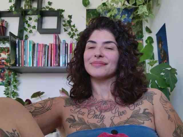 Modelo: TaliMajesty