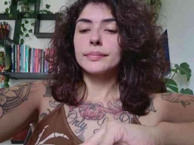 Modelo: TaliMajesty