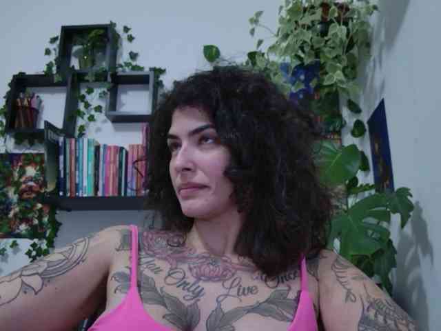 Modelo: TaliMajesty