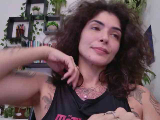 Modelo: TaliMajesty