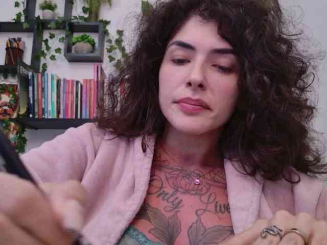 Modelo: TaliMajesty