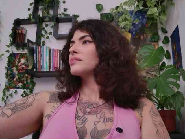Modelo: TaliMajesty