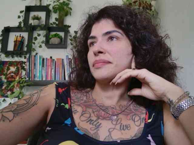 Modelo: TaliMajesty