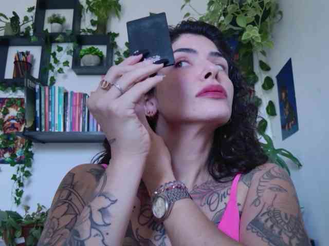 Modelo: TaliMajesty