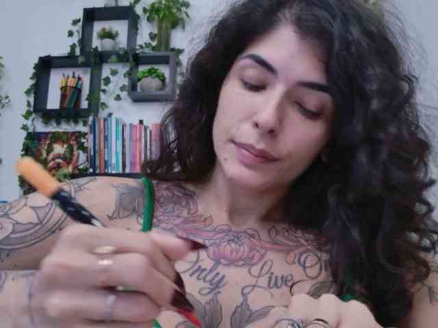 Modelo: TaliMajesty