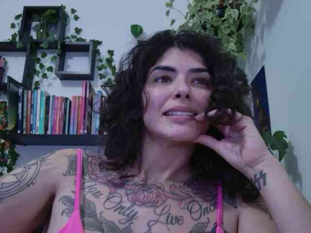 Modelo: TaliMajesty