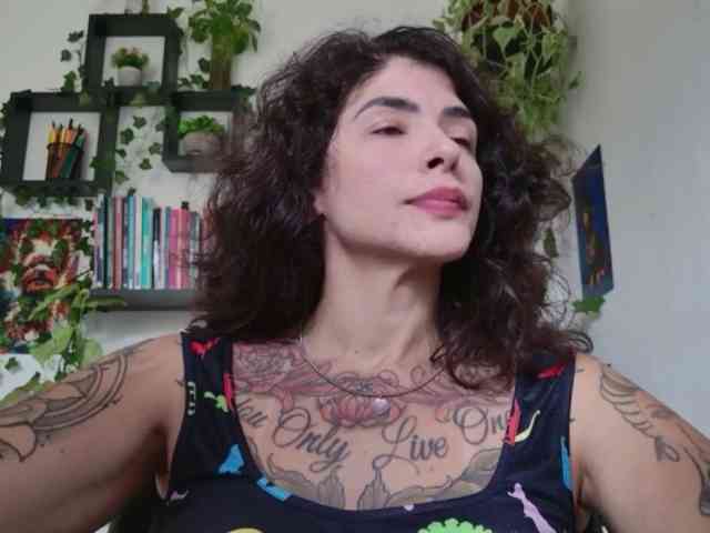 Modelo: TaliMajesty