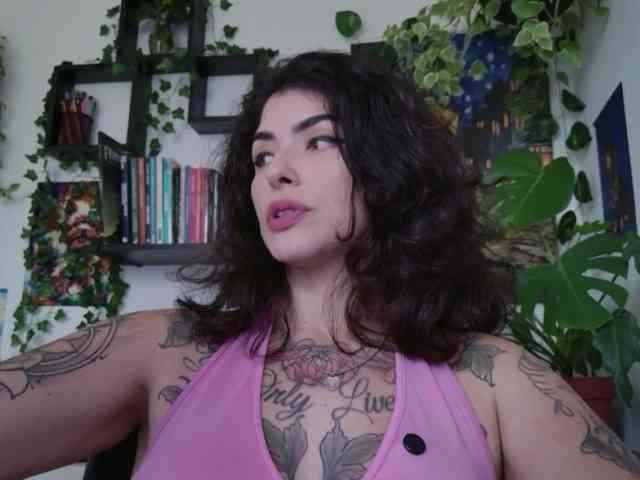 Modelo: TaliMajesty