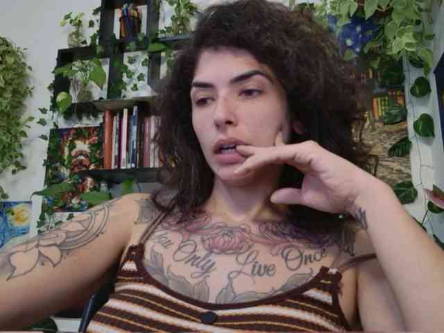 Modelo: TaliMajesty