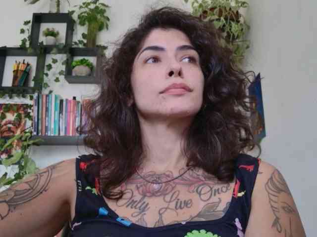 Modelo: TaliMajesty