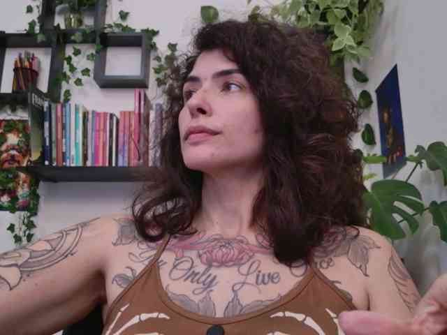 Modelo: TaliMajesty