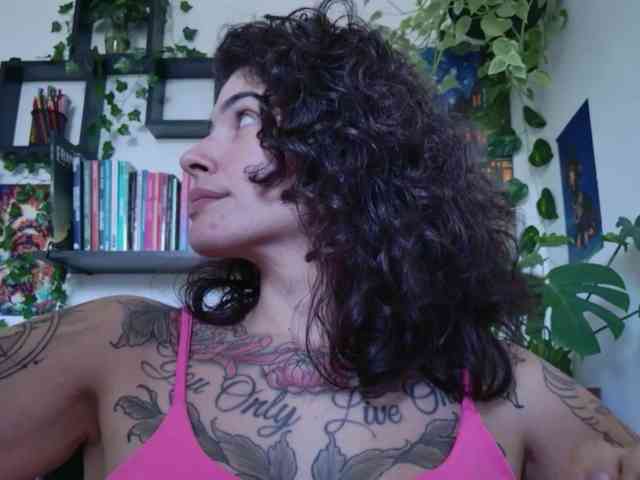 Modelo: TaliMajesty