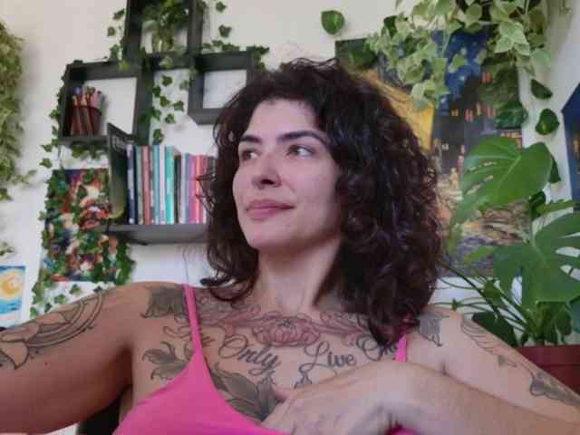 Modelo: TaliMajesty