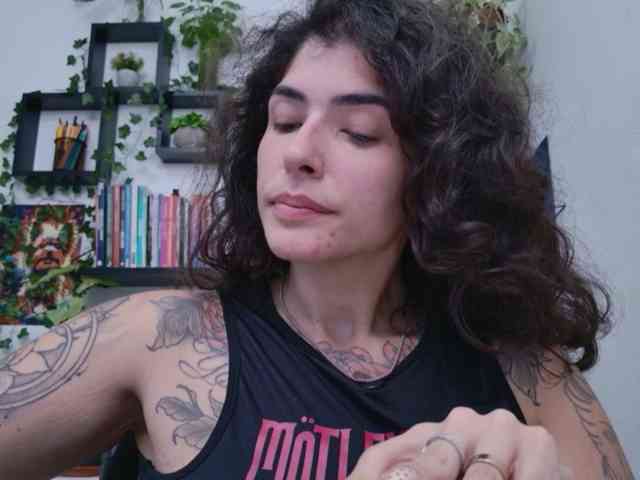 Modelo: TaliMajesty