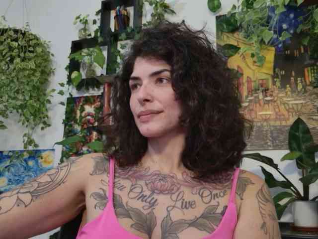 Modelo: TaliMajesty