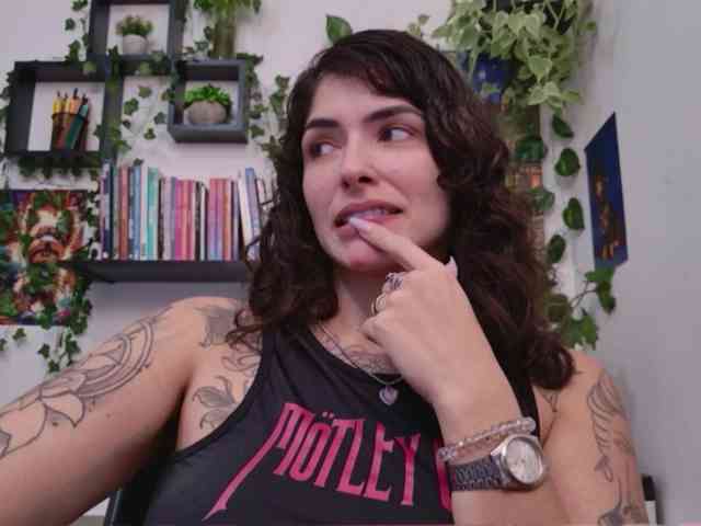 talimajesty webcam