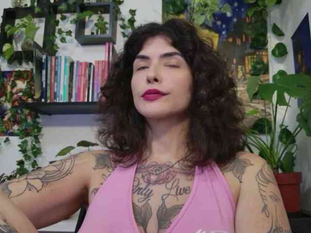 Modelo: TaliMajesty