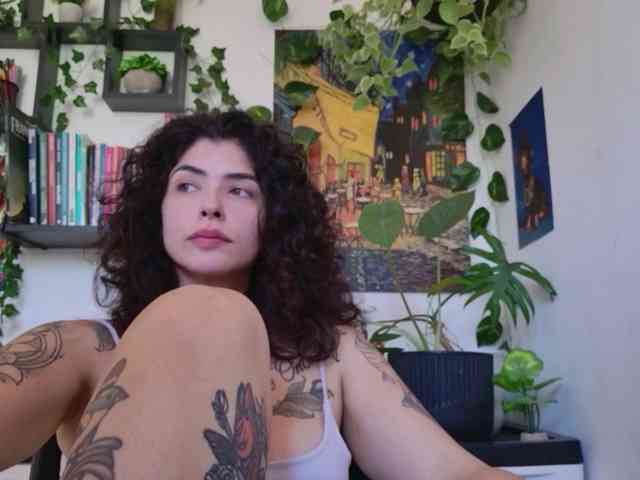 Modelo: TaliMajesty