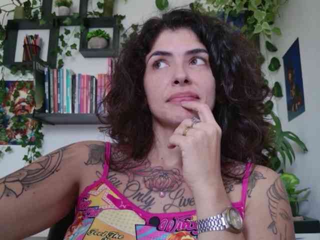 talimajesty webcam