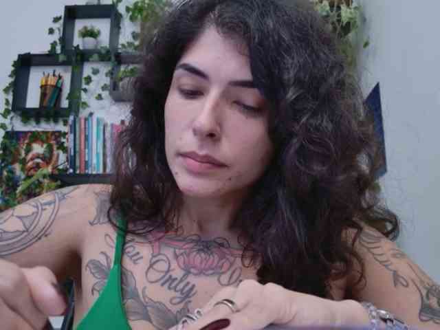 Modelo: TaliMajesty