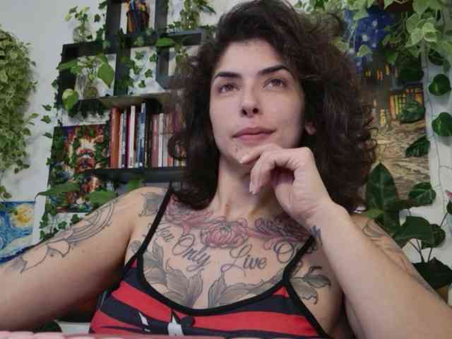 Modelo: TaliMajesty