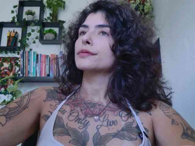 Modelo: TaliMajesty