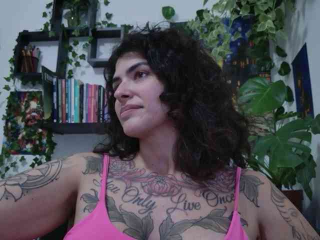 Modelo: TaliMajesty