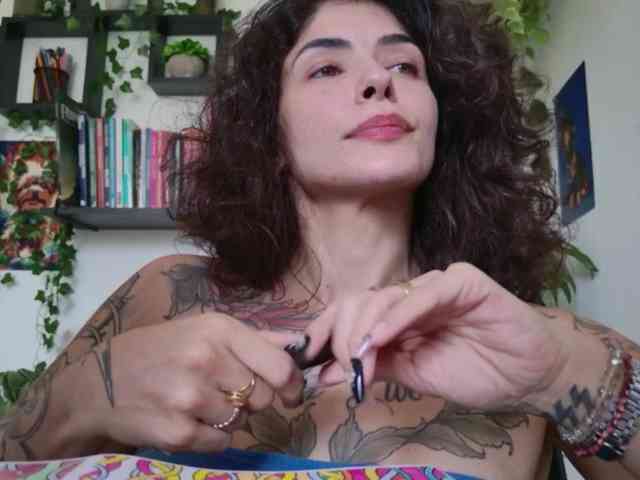 Modelo: TaliMajesty