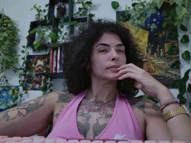 Modelo: TaliMajesty