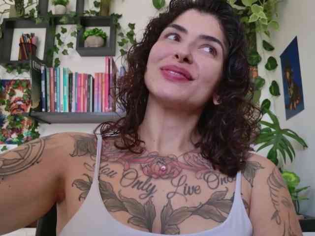 Modelo: TaliMajesty