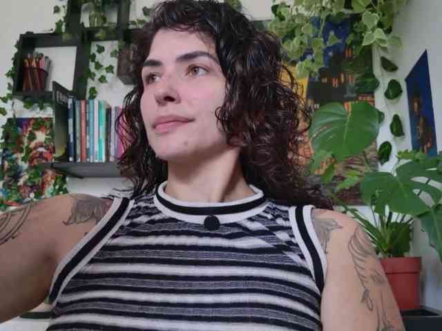 Modelo: TaliMajesty