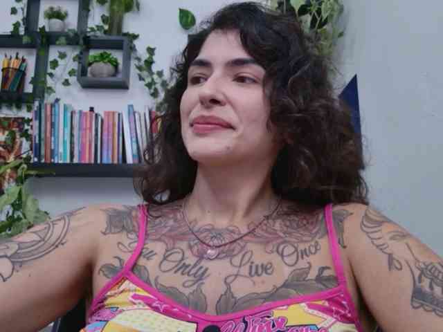 Modelo: TaliMajesty