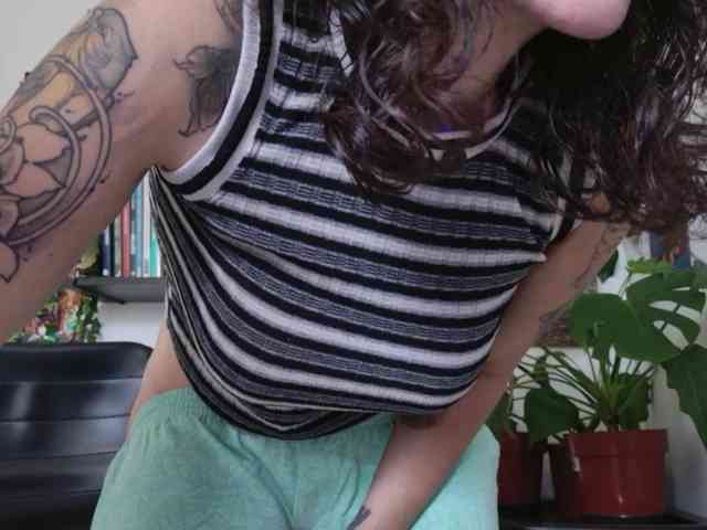 Modelo: TaliMajesty
