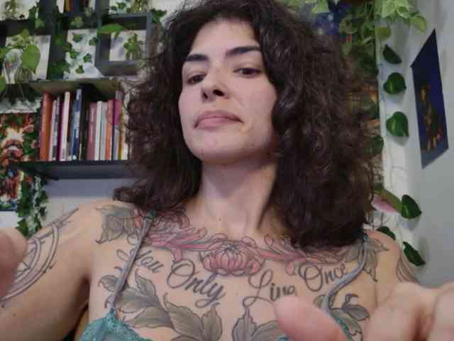 Modelo: TaliMajesty