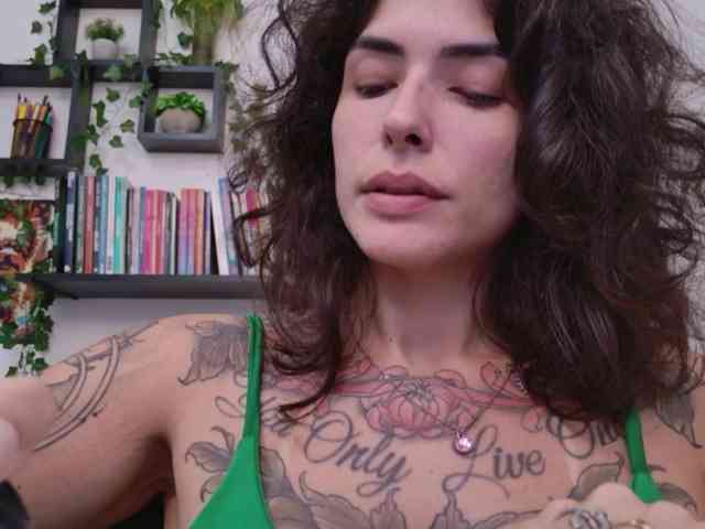 Modelo: TaliMajesty