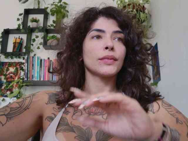 Modelo: TaliMajesty