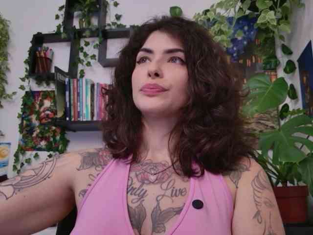 Modelo: TaliMajesty
