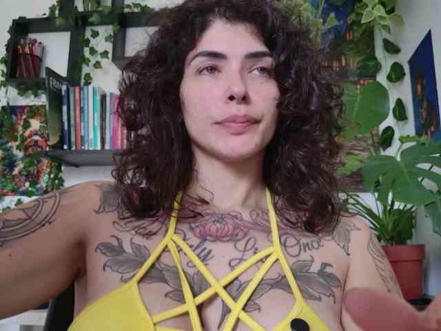 Modelo: TaliMajesty