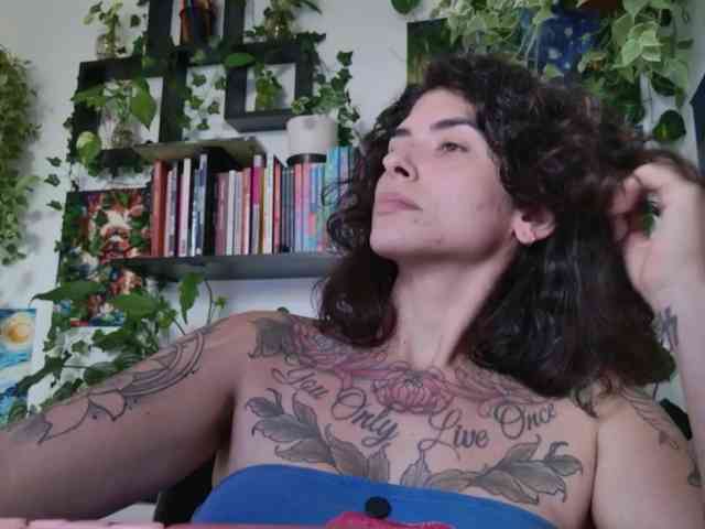 Modelo: TaliMajesty