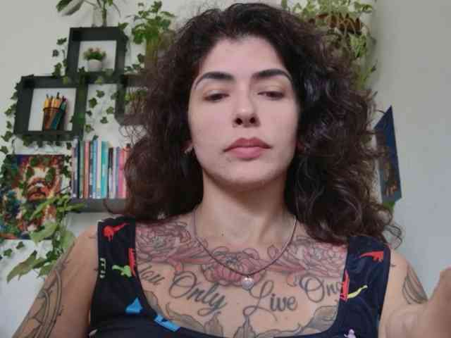 Modelo: TaliMajesty