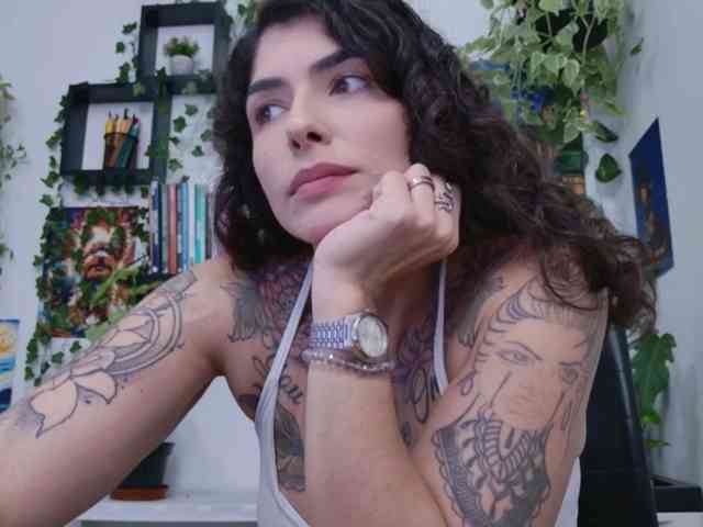 Modelo: TaliMajesty